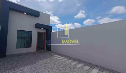 Linda casa nova  de 3 quartos sendo 1 suíte, garagem para 2 carros, acabamento de primeira à Venda,