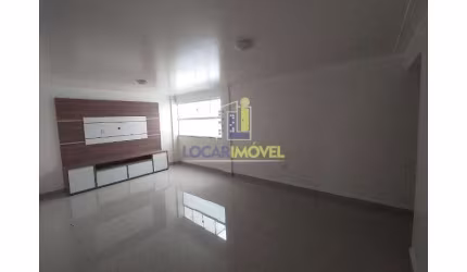 Apto com 135m2 contendo 4 quartos sendo 2 suítes no Bairro Boa Vista