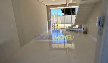 Casa duplex 2 quartos sendo 2 suíte novo tortamente acabado com pisos e revestimentos 2 vagas de ga