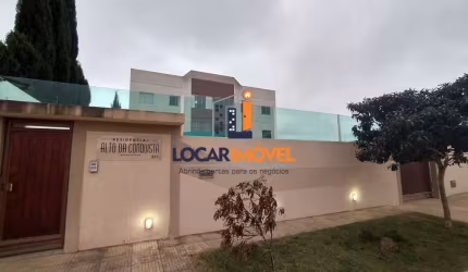 Apartamento térreo de frente com 3 quartos sendo 1 suíte com sala ampla com quase 30 m² cozinha amp