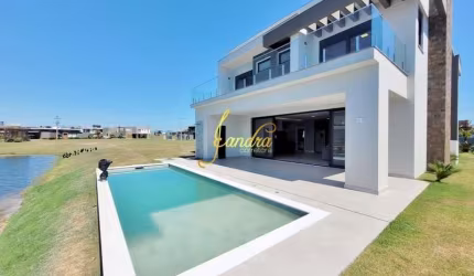 Sobrado beira de lago com 05 suítes, elevador, semi mobiliado