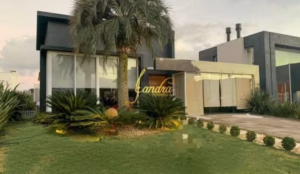 Casa térrea em condomínio fechado mobiliada e decorada