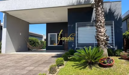 Casa térrea  em condomínio fechado mobiliada e decorada 160m2