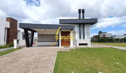 Casa térrea  em condomínio fechado mobiliada e decorada 160m2