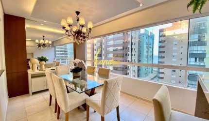 Apartamento central com 02 dormitórios e ar condicionado e box de garagem