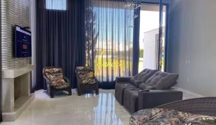 Casa térrea com três suítes bem mobiliada em condomínio fechado
