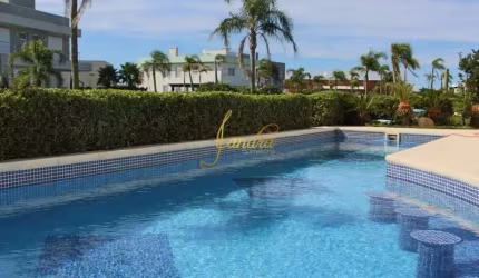 Sobrado Enseada com 05 suítes, piscina