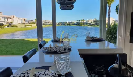 BEIRA DE LAGO, VISTA PANORÂMICA com 05 suites