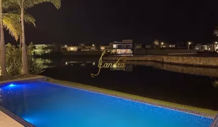 Belíssima Sobrado no Condomínio Enseada! Estilo Contemporâneo, composto por 05 suítes com sacada