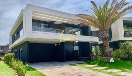 Sobrado contemporâneo no condomínio Sense mobiliado e decorado