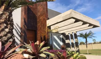 Casa térrea  em condomínio fechado mobiliada e decorada