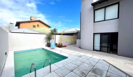 Sobrado em Xangri-la,  com 5 suítes ,  piscina e quiosque