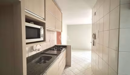 Apartamento à Venda com 02 dormitórios em Serraria - São José/ SC