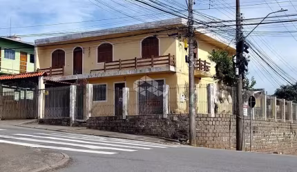 Casa 06 dormitórios  à venda em Capoeiras, Florianópolis/SC