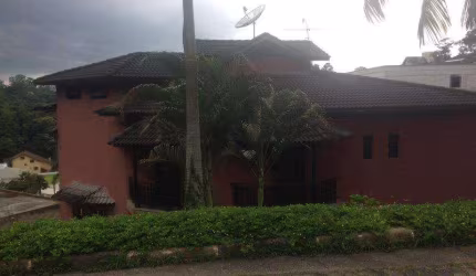 Sobrado COND. ARUJAZINHO I,II,III Arujá/SP