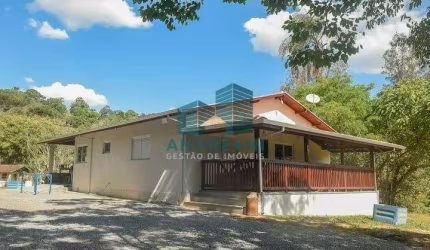 Chácara / sítio com 3 quartos à venda na Pocinhos do Rio Verde, 1, Pocinhos do Rio Verde, Caldas por R$ 780.000