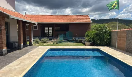 Casa com 2 quartos à venda na Jorge Martiniano, 5, Pocinhos do Rio Verde, Caldas por R$ 750.000