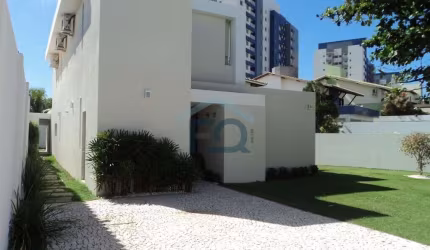 Apartamento Duplex em Vilas do Atlântico