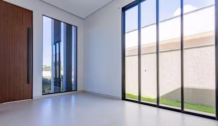 Casa com  218 m² construídos, 4 suítes, à venda no Portal do Sol Green, em Goiân