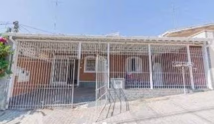 **Conforto e segurança no Jardim Baroneza – Casa com 2 quartos e 3 vagas!**