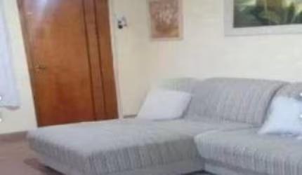 **Oportunidade! Apartamento bem localizado e com vaga de garagem!**