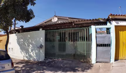 **Seu novo lar! Casa espaçosa com quintal em Campinas por ótimo valor**