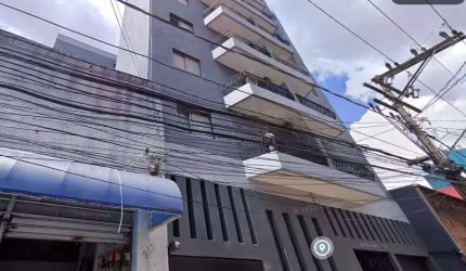 Oportunidade no Centro! Kitnet com Garagem Ampla e Acabamento Novo