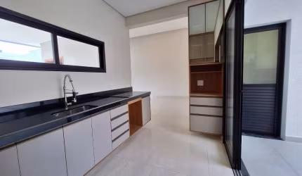 Lindo sobrado em Ribeirão Pires com 3 dormitórios