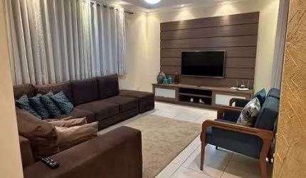 Lindo sobrado em Jardim Miriam com 3 dormitórios