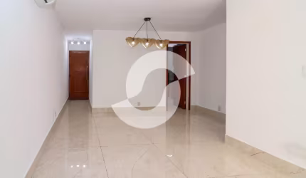 Apartamento no Ingá – 105m², 3 Quartos, Suíte e Varanda de Frente para o Mar!
