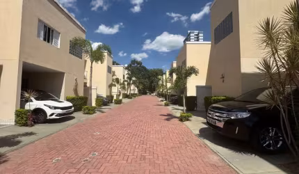 Casa com 3 dormitórios à venda, 111 m² por R$ 777.000,00 - Ortizes - Valinhos/SP