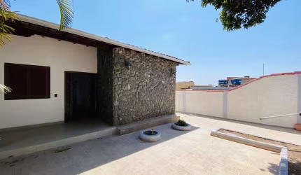 Casa com 4 quartos à venda no Alvorada, Contagem  por R$ 950.000