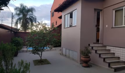 Casa com 4 quartos à venda no Jardim Riacho das Pedras, Contagem , 225 m2 por R$ 1.600.000
