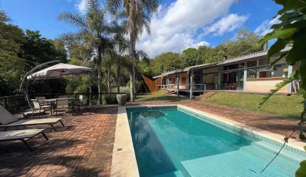 Casa à venda, 5 suítes, 7 banheiros, 4 vagas, 383m² Chácaras do Peroba, Jandira, SP