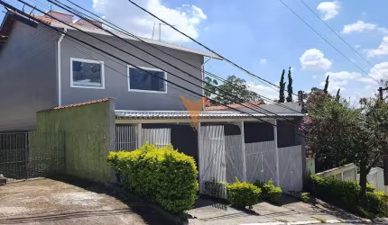 Sobrado à venda, 3 quartos, 3 suítes, 4 banheiros, 4 vagas, 320m², Condomínio Horizontal Park