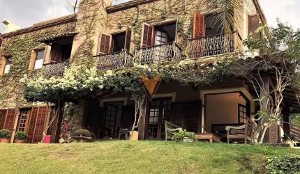 Sobrado à venda, 3 suítes, 7 banheiros, 6 vagas, 532m², Nova Fazendinha, Carapicuíba, SP