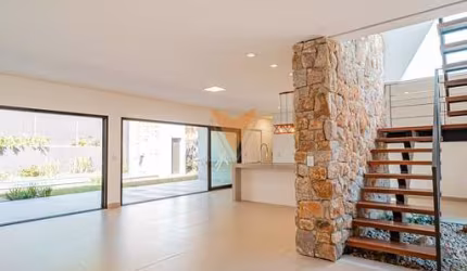 Sobrado à venda, 4 suítes, 6 banheiros, 6 vagas, 371m², Residencial Vintage Munck