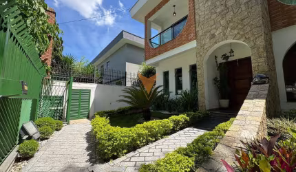Sobrado à venda, 5 quartos, 3 suítes, 3 banheiros, 7 vagas, 777m²,  City América, São Paulo, SP