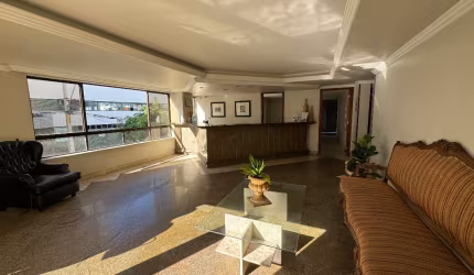 Vendo Hotel ou todo o espaço  pra construir prédio