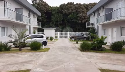 Condomínio com 2 quartos à venda em Jardim Raphael - SP