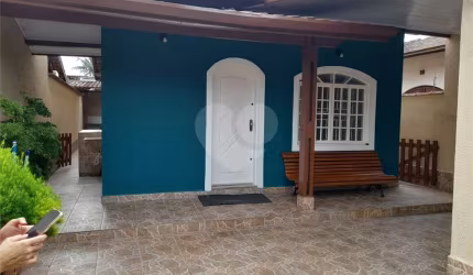 Casa com 3 quartos à venda em Centro - SP