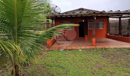 Casa com 3 quartos à venda em Boraceia - SP