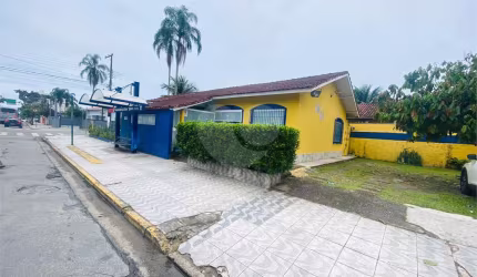 Casa com 3 quartos à venda em Centro - SP