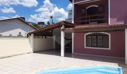 Casa com 2 quartos à venda em Centro - SP