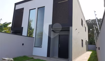 Casa com 3 quartos à venda em Centro - SP