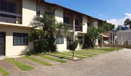 Condomínio com 2 quartos para locação em Maitinga - SP