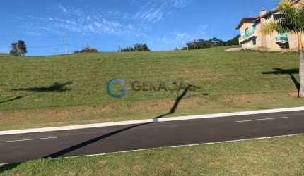Terreno para venda em Paraibuna com 1.000m² no condomínio Quinta dos Lagos.