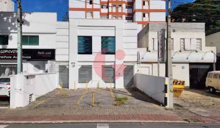 Sobrado comercial para venda e locação com 134,90m² no bairro Vila Adyanna