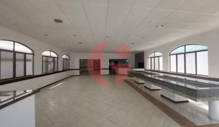 Ponto comercial para venda e locação com 502m² na Vila Adyana.