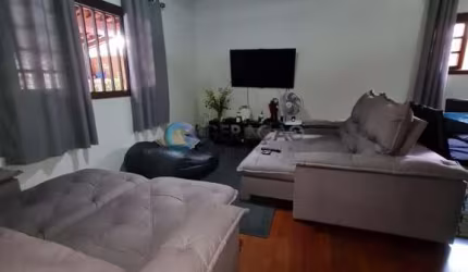 Sobrado de 04 Dorm. e 01 Suíte - 200,00m² no Jardim das Indústrias